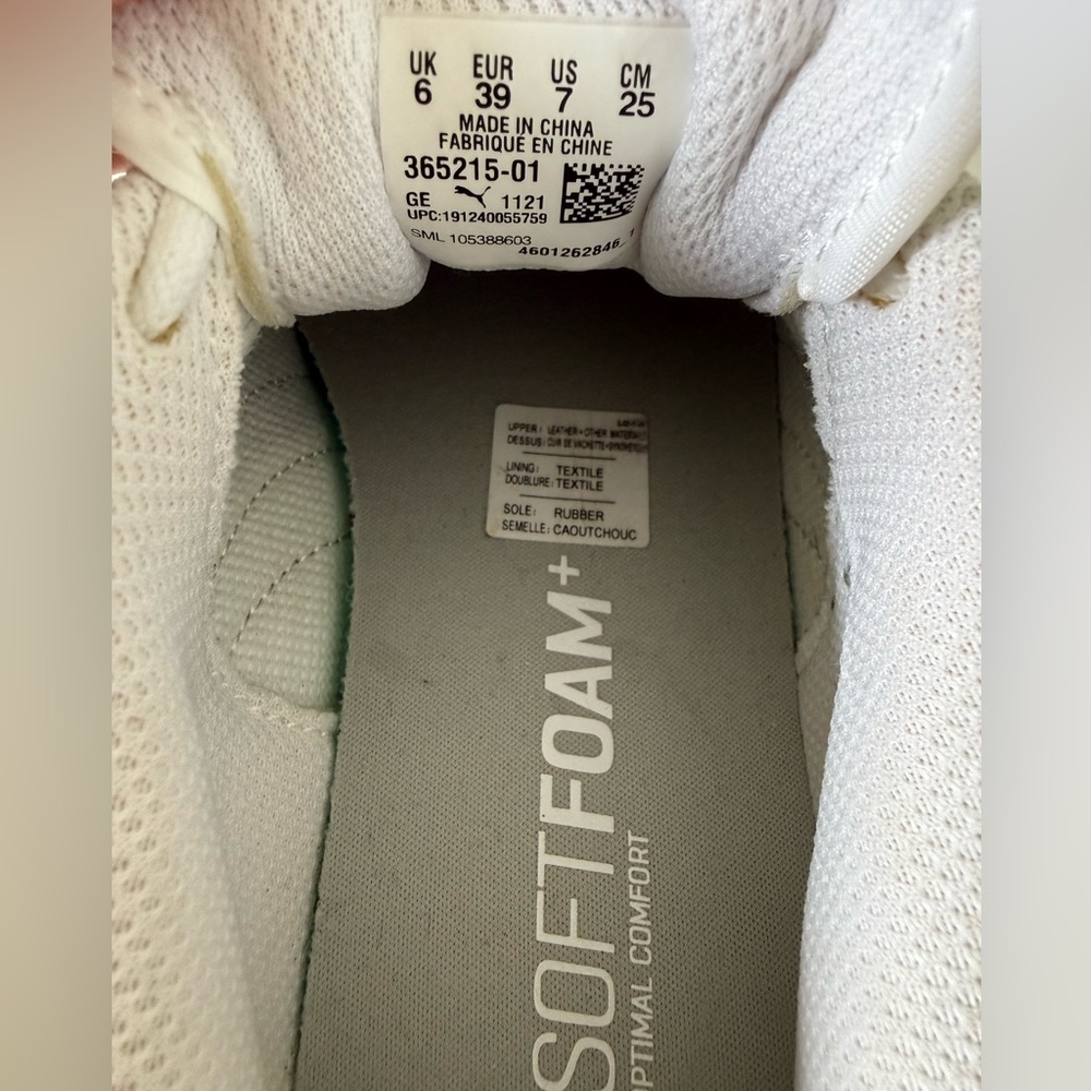 PUMA White & Black Low Top Sneakers | Worn Once | Women’s US 7 / EU 39 - Picture 5 of 6